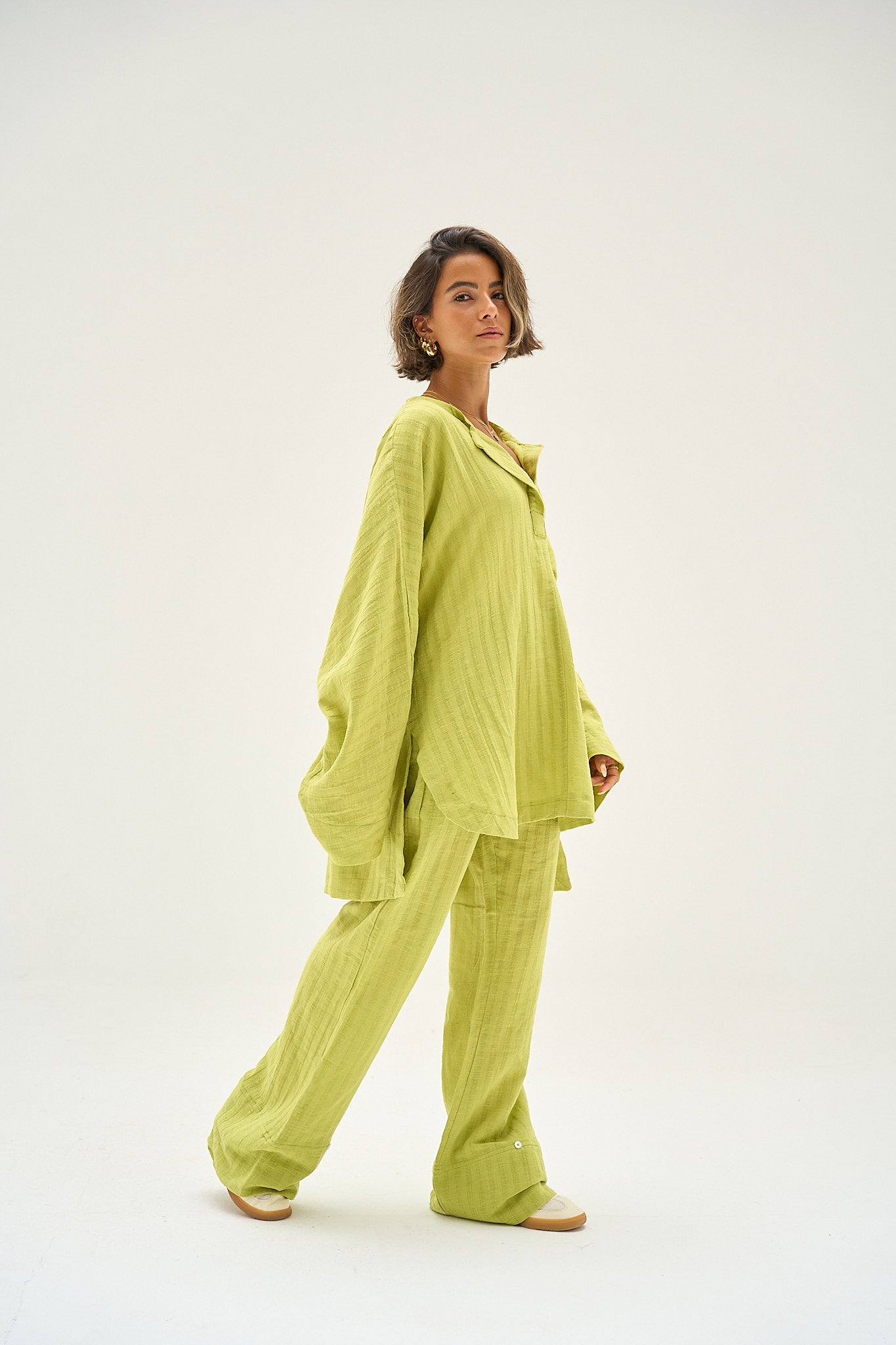 Weekend Warrior Linen Pants in Lime