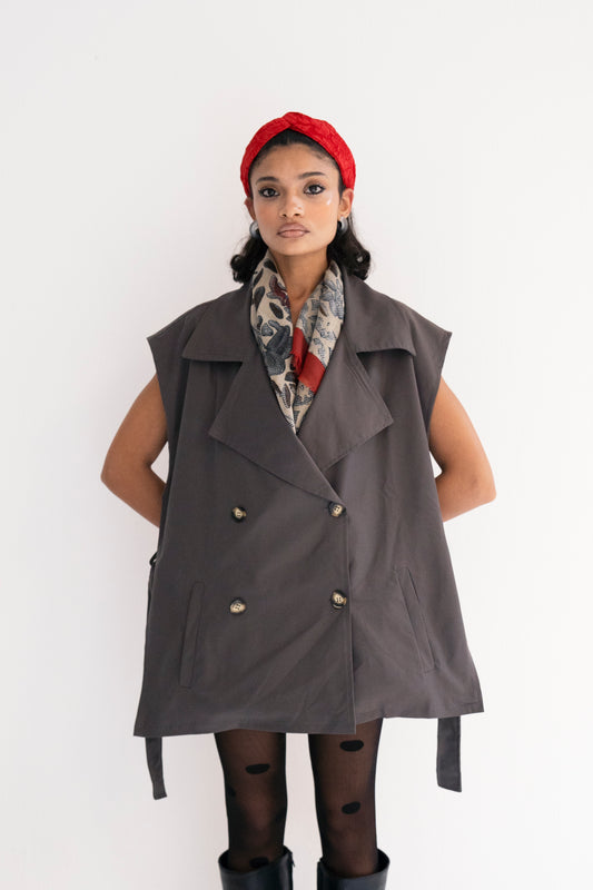 Ladylike Capelet - Dark Grey