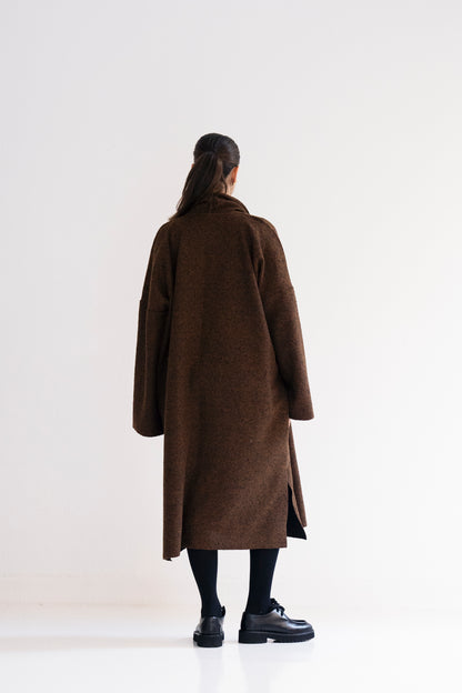 Cozy Cocoon Cloak - Brown